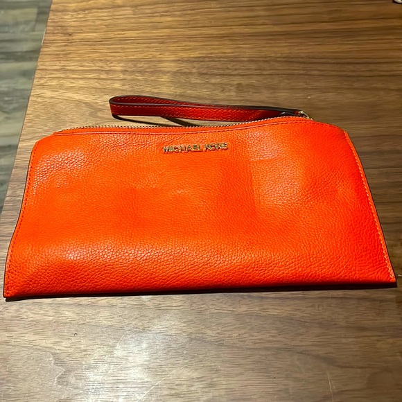 Michael Kors Clutch - Picture 1 of 3